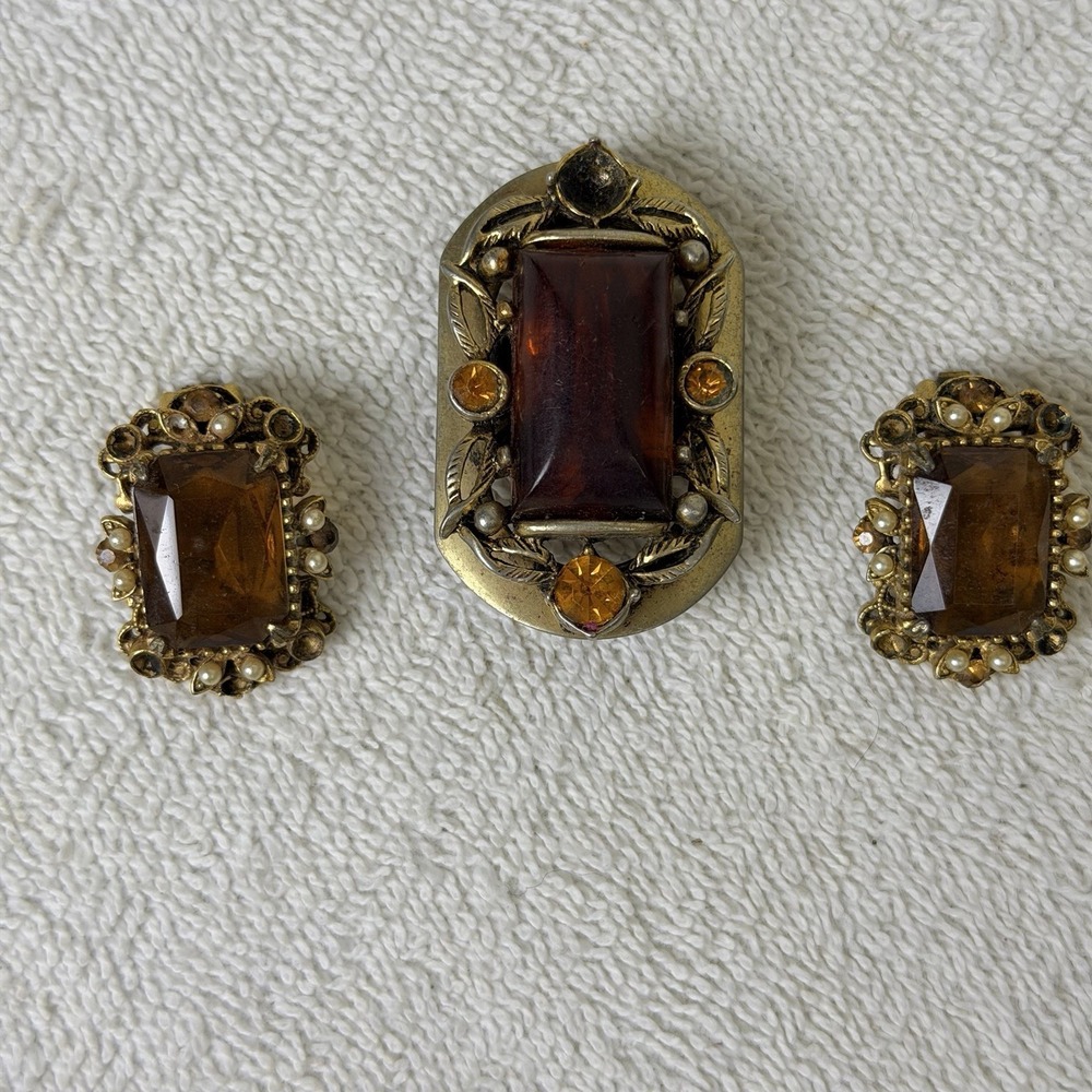 VTG Amber Topaz Rhinestone Brooch & Clip-On Earrings Ornate Read